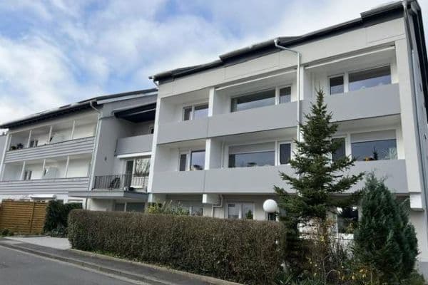 Pronájem bytu 2+1 56 m², Schillerstrasse, 4, Bad Kissingen Pronájem bytu 2+1 56 m², Schillerstrasse, 4, Bad Kissingen