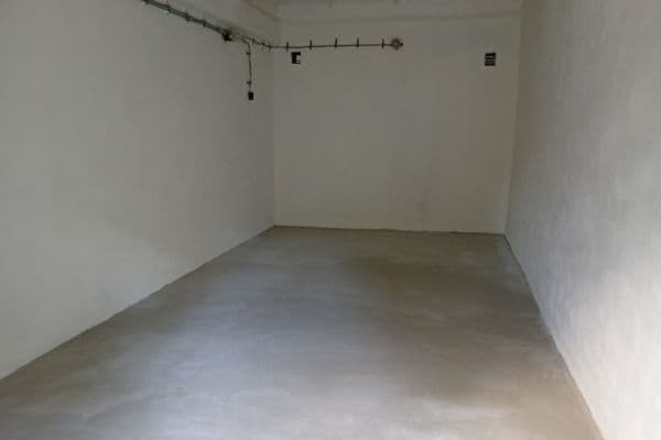 Pronájem garáže 13 m², Karlická, Černošice Pronájem garáže 13 m², Karlická, Černošice