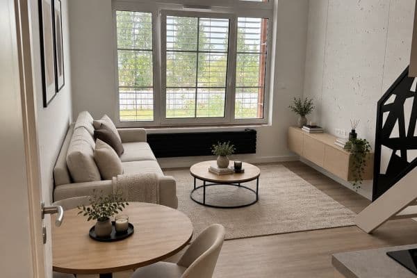 Pronájem bytu 1+kk 38 m², Mladoboleslavská, Praha Pronájem bytu 1+kk 38 m², Mladoboleslavská, Praha