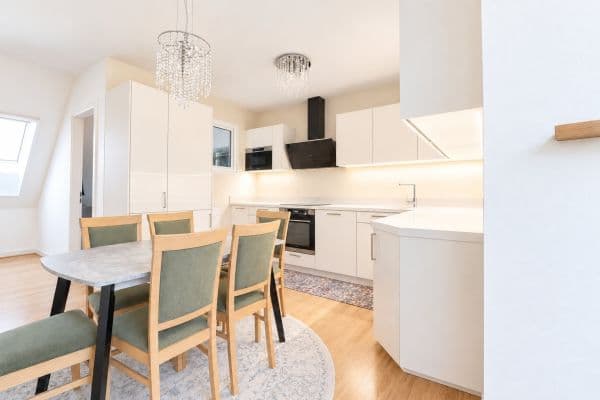 Pronájem bytu 4+kk 93 m², Urxova, Praha Pronájem bytu 4+kk 93 m², Urxova, Praha