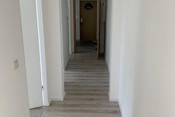 Pronájem bytu 3+1 68 m², Seligenstädter Straße 12, Gera - Aga Pronájem bytu 3+1 68 m², Seligenstädter Straße 12, Gera - Aga