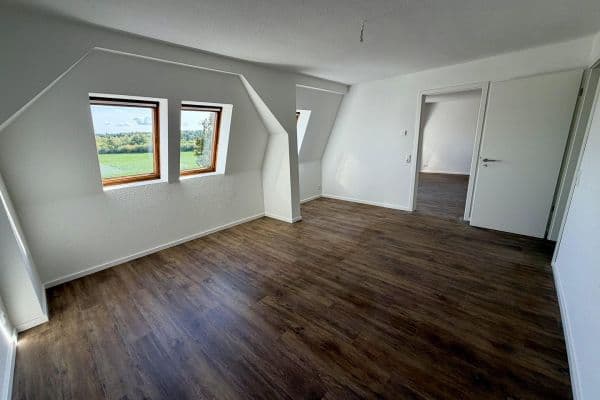 Pronájem bytu 3+1 84 m², Rüdersdofer Straße 33, Rüdersdorf bei Berlin, Braniborsko Pronájem bytu 3+1 84 m², Rüdersdofer Straße 33, Rüdersdorf bei Berlin, Braniborsko