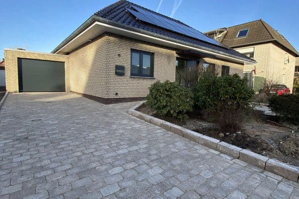 Prodej domu 210 m², pozemek 581 m², Cloppenburg, Dolní Sasko Prodej domu 210 m², pozemek 581 m², Cloppenburg, Dolní Sasko
