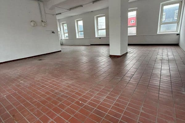 Pronájem nebytového prostoru 350 m², Magdeburgerstrasse 37, Gelsenkirchen Pronájem nebytového prostoru 350 m², Magdeburgerstrasse 37, Gelsenkirchen