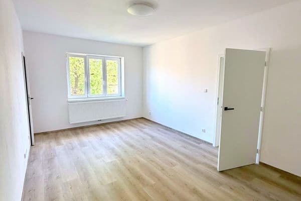 Prodej bytu 2+kk 52 m², Palackého třída, Nymburk, Středočeský kraj Prodej bytu 2+kk 52 m², Palackého třída, Nymburk, Středočeský kraj