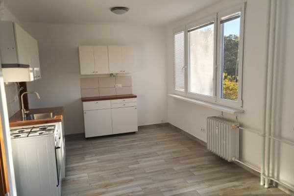 Pronájem bytu 3+kk 58 m², Pod Strání, Praha Pronájem bytu 3+kk 58 m², Pod Strání, Praha