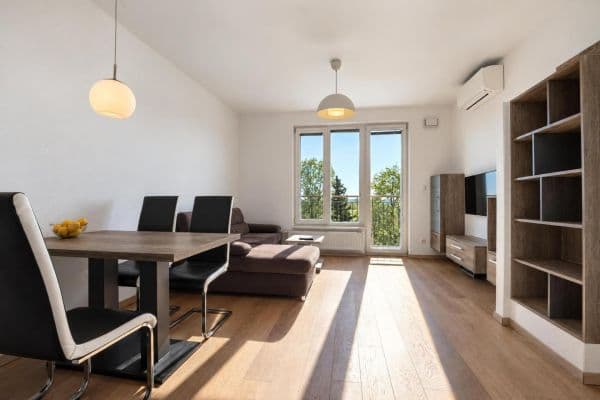 Prodej bytu 3+1 55 m², Cyprichova, Prodej bytu 3+1 55 m², Cyprichova,