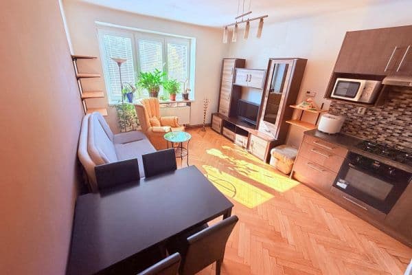 Pronájem bytu 2+kk 52 m², Na Jezerce, Praha Pronájem bytu 2+kk 52 m², Na Jezerce, Praha