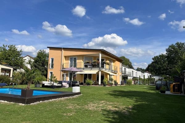 Prodej domu 200 m², pozemek 1.050 m², Feucht Prodej domu 200 m², pozemek 1.050 m², Feucht