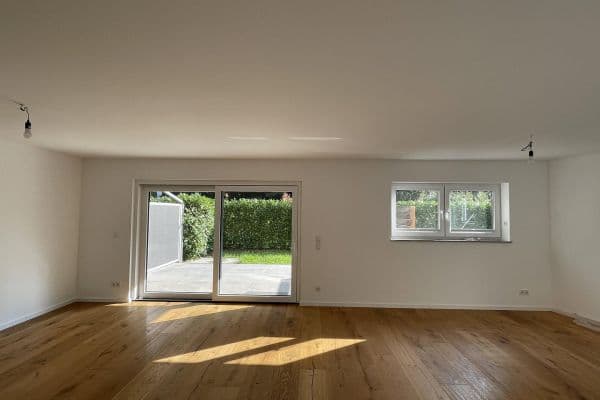 Pronájem bytu 3+1 108 m², Buchenstraße 39, Düsseldorf, Severní Porýní-Vestfálsko Pronájem bytu 3+1 108 m², Buchenstraße 39, Düsseldorf, Severní Porýní-Vestfálsko