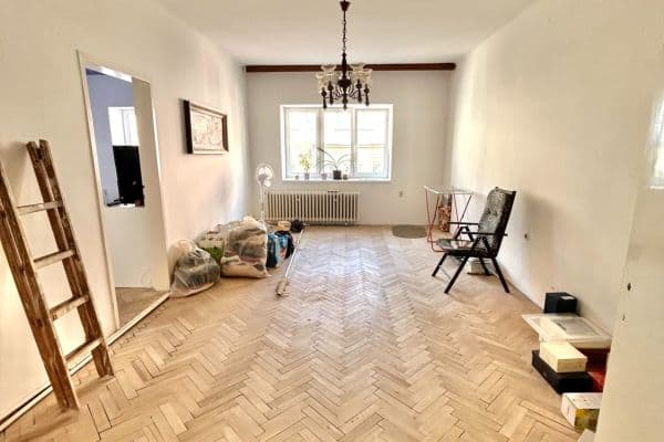 Pronájem bytu 3+1 100 m², Riegrova, České Budějovice Pronájem bytu 3+1 100 m², Riegrova, České Budějovice