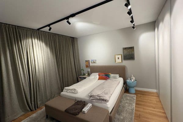 Pronájem bytu 2+1 72 m², Uhlenhorster Weg 31B, Hamburg, Hamburg Pronájem bytu 2+1 72 m², Uhlenhorster Weg 31B, Hamburg, Hamburg
