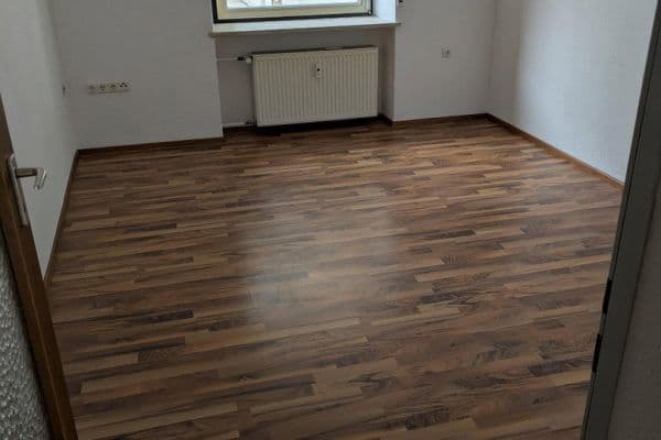 Pronájem bytu 2+1 44 m², Augsburg, Bavorsko Pronájem bytu 2+1 44 m², Augsburg, Bavorsko