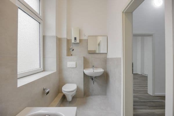 Pronájem bytu 3+1 78 m², Braunschweigerstr. 20, Gelsenkirchen Pronájem bytu 3+1 78 m², Braunschweigerstr. 20, Gelsenkirchen