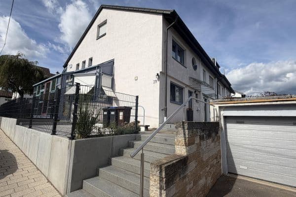 Prodej domu 135 m², pozemek 163 m², Wernau Prodej domu 135 m², pozemek 163 m², Wernau