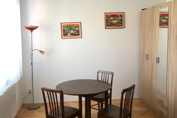 Prodej bytu 2+kk 42 m², Hodonínská, Praha Prodej bytu 2+kk 42 m², Hodonínská, Praha