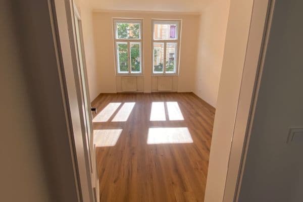 Pronájem bytu 1+1 39 m², Perunova, Praha, Praha Pronájem bytu 1+1 39 m², Perunova, Praha, Praha