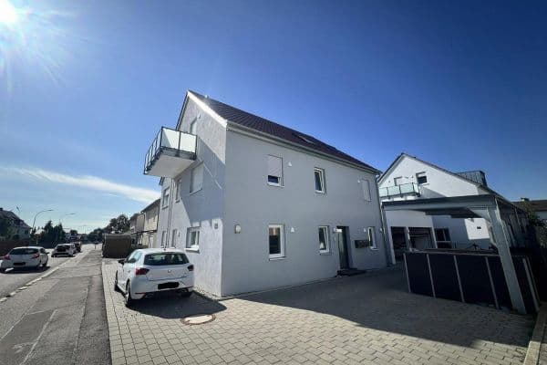 Pronájem bytu 2+1 63 m², Schrobenhausener Str. 32, Ingolstadt, Bavorsko Pronájem bytu 2+1 63 m², Schrobenhausener Str. 32, Ingolstadt, Bavorsko