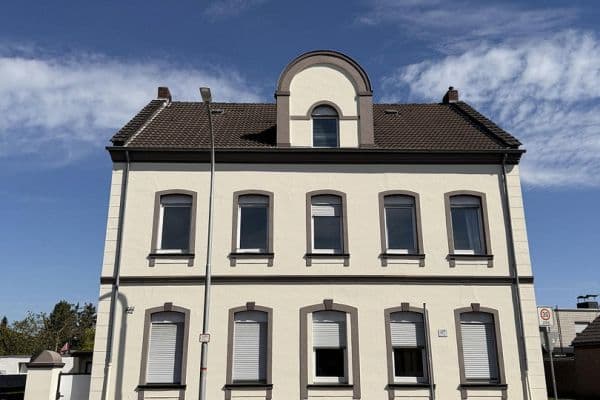Prodej domu 302 m², pozemek 421 m², Essenberger Str. 217, Moers Prodej domu 302 m², pozemek 421 m², Essenberger Str. 217, Moers