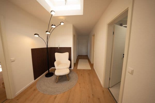 Prodej bytu 3+1 78 m², Sachsenheim Prodej bytu 3+1 78 m², Sachsenheim