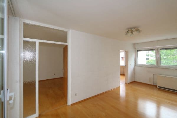 Prodej bytu 4+kk 90 m², Gräfelfinger Str., München, Bavorsko Prodej bytu 4+kk 90 m², Gräfelfinger Str., München, Bavorsko