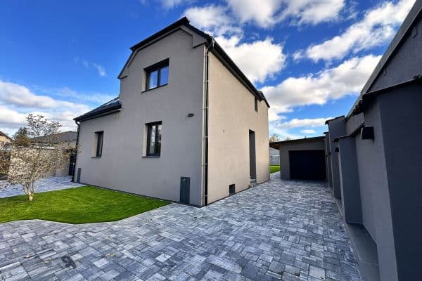 Prodej domu 142 m², pozemek 991 m², Na Poříčí, Beroun Prodej domu 142 m², pozemek 991 m², Na Poříčí, Beroun