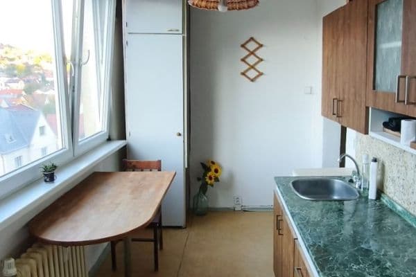 Prodej bytu 3+1 73 m², Prvomájová, Praha Prodej bytu 3+1 73 m², Prvomájová, Praha