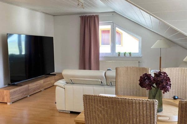 Pronájem bytu 3+1 85 m², Ingelfingen Pronájem bytu 3+1 85 m², Ingelfingen