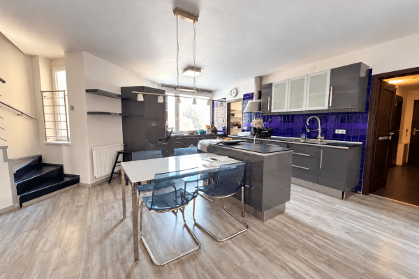 Pronájem bytu 5+kk 138 m², Sluneční náměstí, Praha Pronájem bytu 5+kk 138 m², Sluneční náměstí, Praha