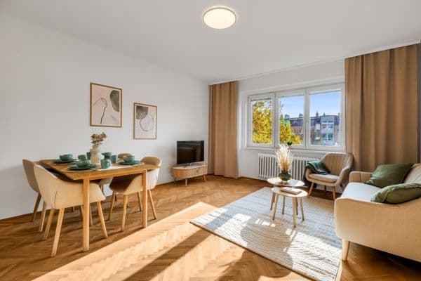 Prodej bytu 3+1 76 m², Budějovická, Praha Prodej bytu 3+1 76 m², Budějovická, Praha