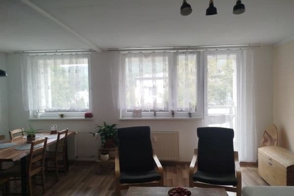 Prodej bytu 4+kk 88 m², Za Parkem, Dobřichovice Prodej bytu 4+kk 88 m², Za Parkem, Dobřichovice