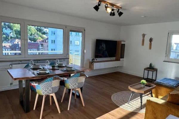 Pronájem bytu 2+kk 43 m², Stuttgart, Bádensko-Württembersko Pronájem bytu 2+kk 43 m², Stuttgart, Bádensko-Württembersko