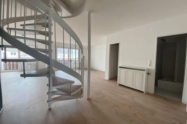 Pronájem bytu 4+1 100 m², Bellenstrasse 68, Mannheim Pronájem bytu 4+1 100 m², Bellenstrasse 68, Mannheim