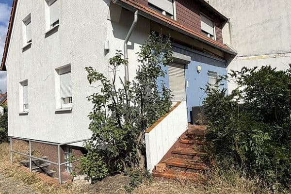 Prodej domu 100 m², pozemek 777 m², Karlsruhe, Bádensko-Württembersko Prodej domu 100 m², pozemek 777 m², Karlsruhe, Bádensko-Württembersko