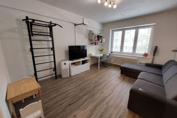 Pronájem bytu 3+1 70 m², Čápkova, Brno Pronájem bytu 3+1 70 m², Čápkova, Brno