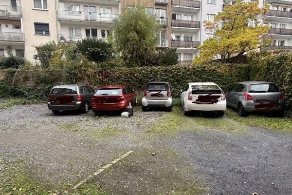 Pronájem garáže, Burgunder Straße 44, Köln, Severní Porýní-Vestfálsko Pronájem garáže, Burgunder Straße 44, Köln, Severní Porýní-Vestfálsko