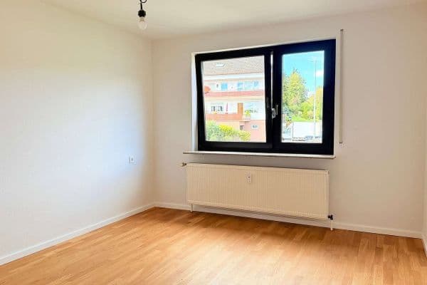 Pronájem bytu 3+1 71 m², Esslingen am Neckar Pronájem bytu 3+1 71 m², Esslingen am Neckar