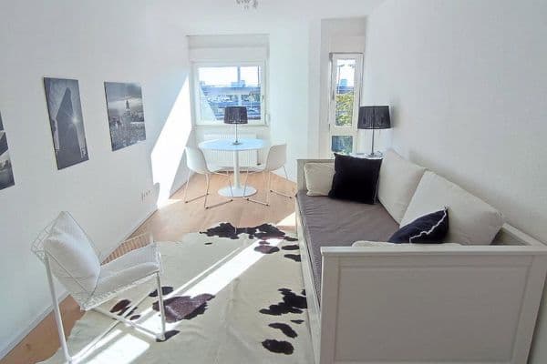 Pronájem bytu 1+1 24 m², Akademiestraße 6, Mannheim Pronájem bytu 1+1 24 m², Akademiestraße 6, Mannheim