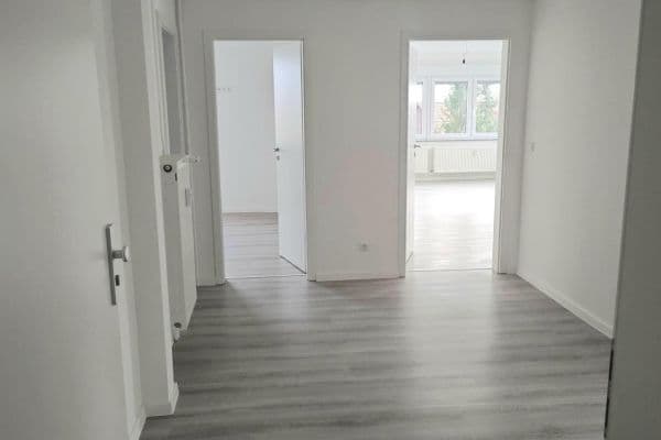 Pronájem bytu 4+1 97 m², Schöningen Pronájem bytu 4+1 97 m², Schöningen