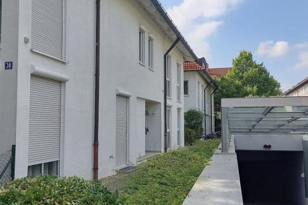 Pronájem bytu 2+1 72 m², Pfälzer Straße, Erlangen Pronájem bytu 2+1 72 m², Pfälzer Straße, Erlangen