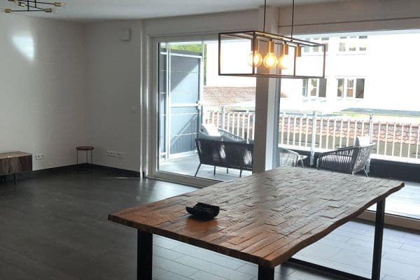 Pronájem bytu 3+1 90 m², Sindelfingen Pronájem bytu 3+1 90 m², Sindelfingen
