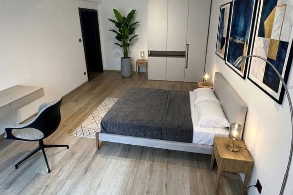 Prodej bytu 1+1 40 m², Sokolská, Praha Prodej bytu 1+1 40 m², Sokolská, Praha
