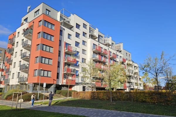 Pronájem bytu 2+kk 53 m², Kardausova, Praha Pronájem bytu 2+kk 53 m², Kardausova, Praha