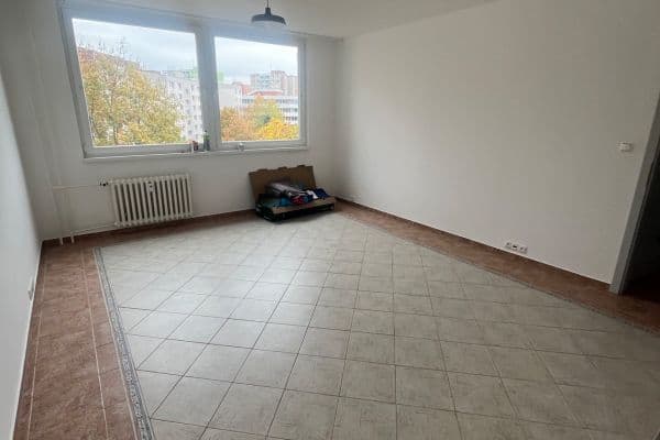 Pronájem bytu 4+1 85 m², Krškova, Praha Pronájem bytu 4+1 85 m², Krškova, Praha