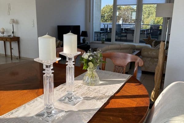 Pronájem bytu 3+1 110 m², Meerbusch Pronájem bytu 3+1 110 m², Meerbusch