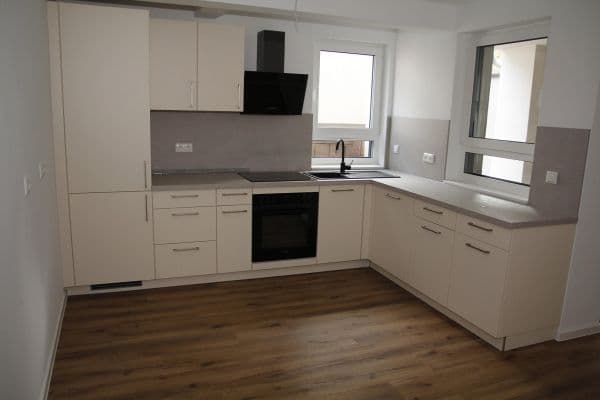 Pronájem bytu 3+1 88 m², Frankfurt am Main, Hessen Pronájem bytu 3+1 88 m², Frankfurt am Main, Hessen