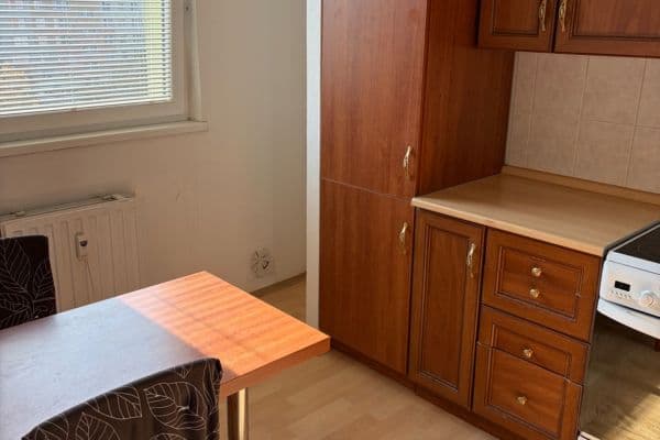 Pronájem bytu 2+1 43 m², Skupova, Olomouc Pronájem bytu 2+1 43 m², Skupova, Olomouc