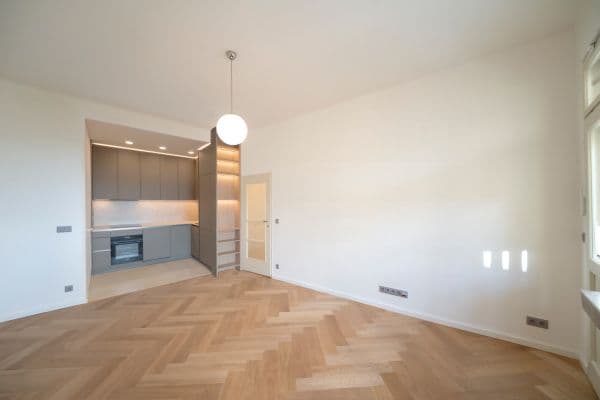 Prodej bytu 2+kk 65 m², Kouřimská, Praha Prodej bytu 2+kk 65 m², Kouřimská, Praha