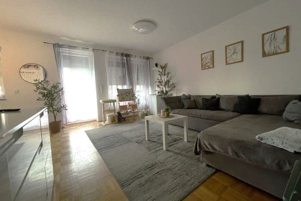 Pronájem bytu 3+1 78 m², Schützenstraße 111, Bottrop Pronájem bytu 3+1 78 m², Schützenstraße 111, Bottrop