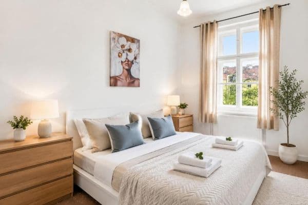 Pronájem bytu 2+1 84 m², Milady Horákové, Praha Pronájem bytu 2+1 84 m², Milady Horákové, Praha